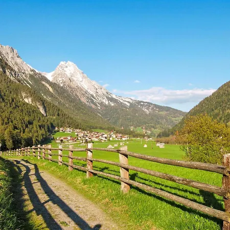 Arlberg By Interhome Lejlighed *